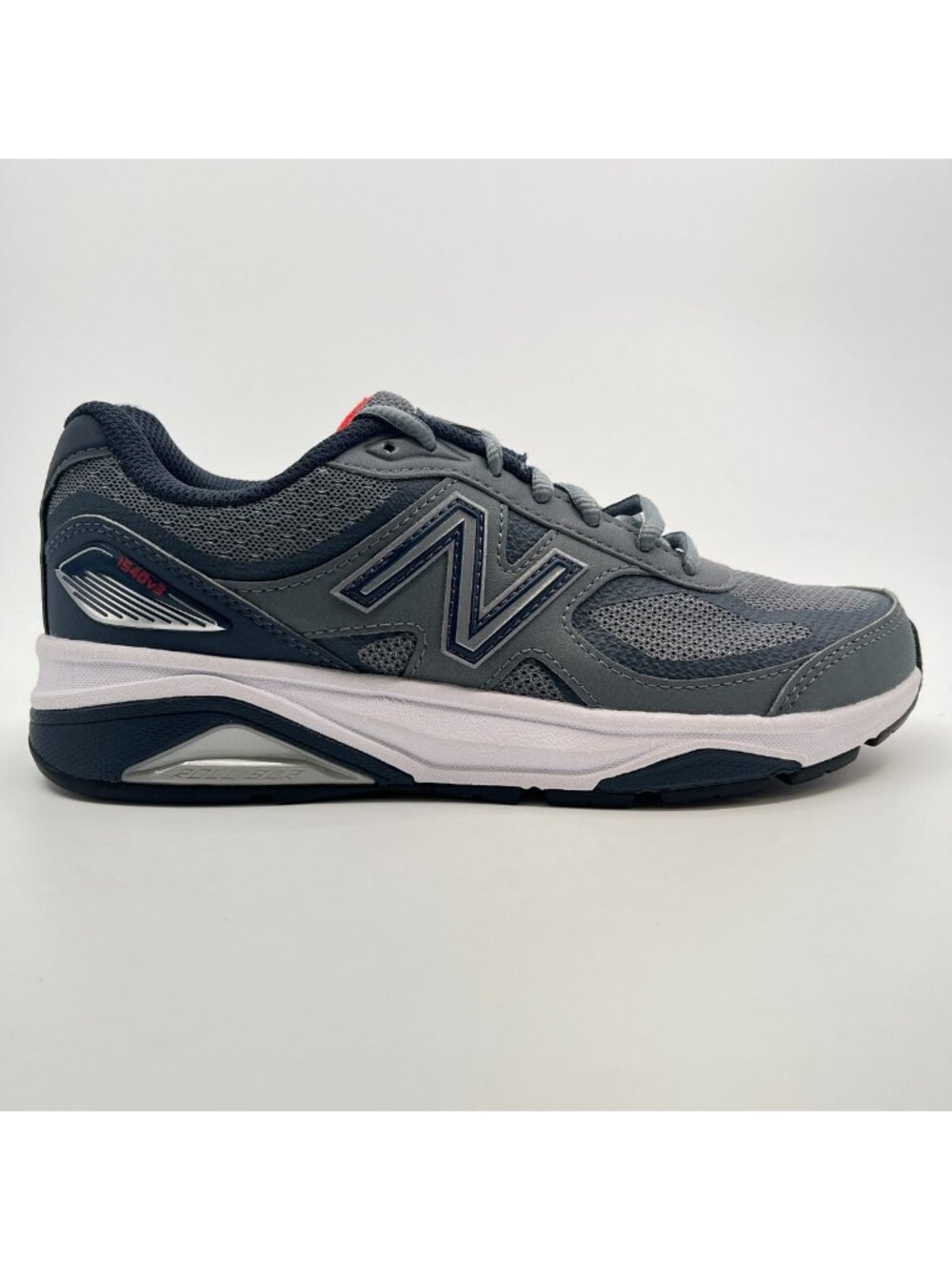 New Balance 1540v3 Womens Size 6 Gray White Athletic Running Shoes Sneakers